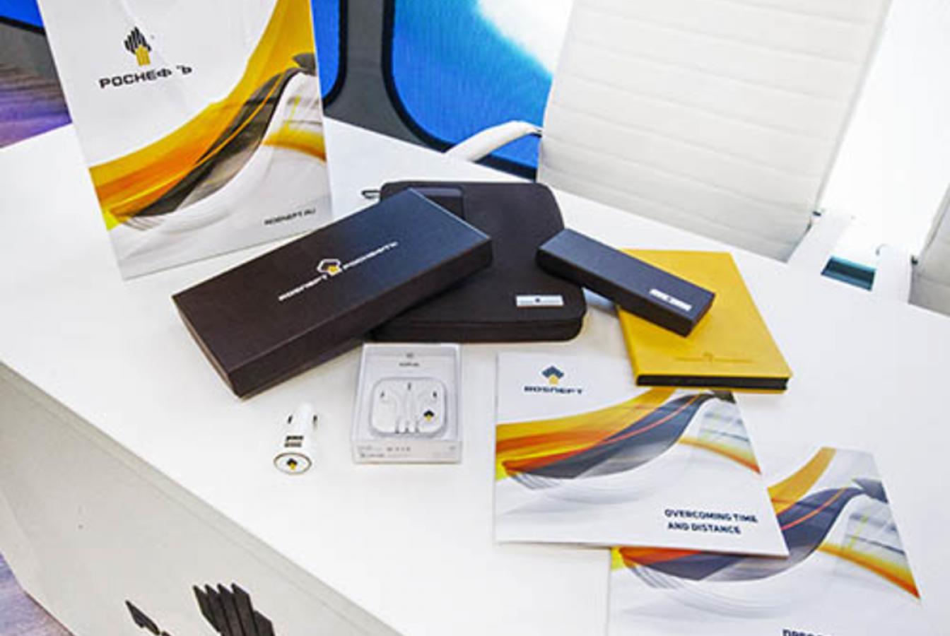выставочный стенд, printing and gift materials for rosneft