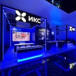 Exposition for X Holding for Final Robots Fight