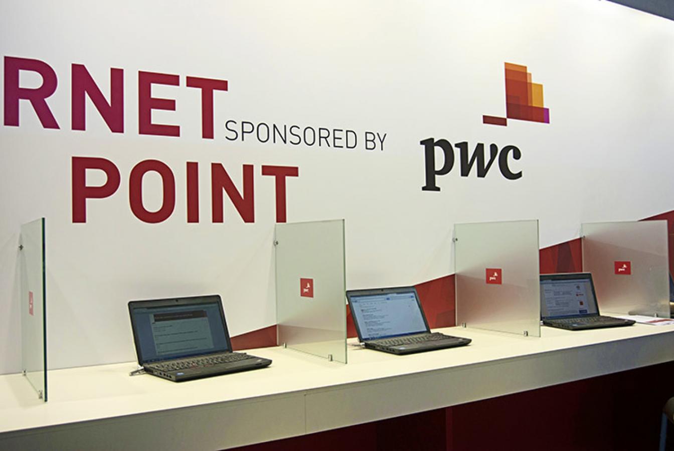 выставочный стенд, internet points and lounge zones for 21st world petroleum congress